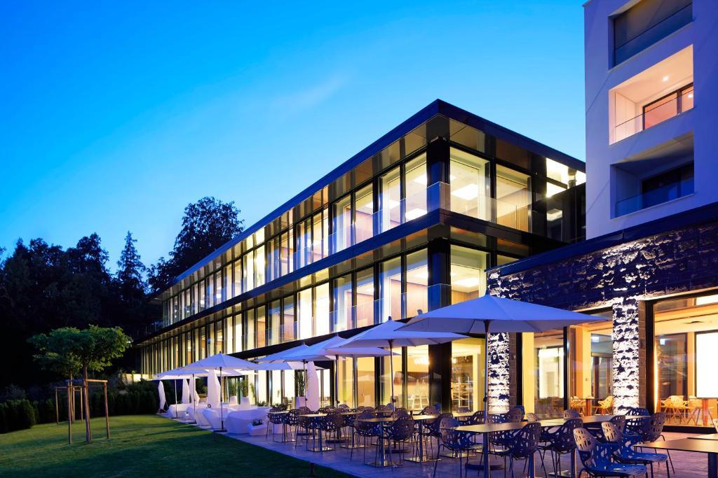 Campus Hotel Hertenstein Weggis Exterior foto